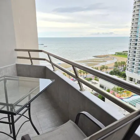 Markland Front Pattaya