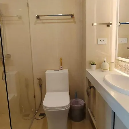 Apartment Olympus Garden By Lsqstays Pattaya