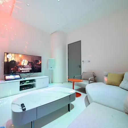 Happyhouse Villa *