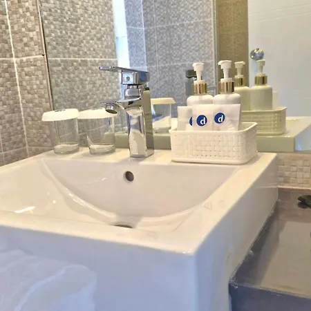 Dday Luxury By D-eco Wellness Centre โรงแรม