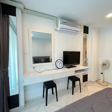 Apartment Aoh 20 Sqm 750 M Pattaya