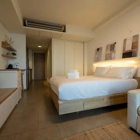 Zire Wongamat By Silqstay V Apartment Pattaya