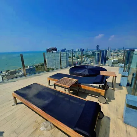 Apartment The Base Seaview Pattaya