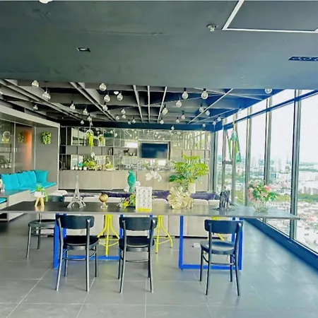 The Base Seaview *