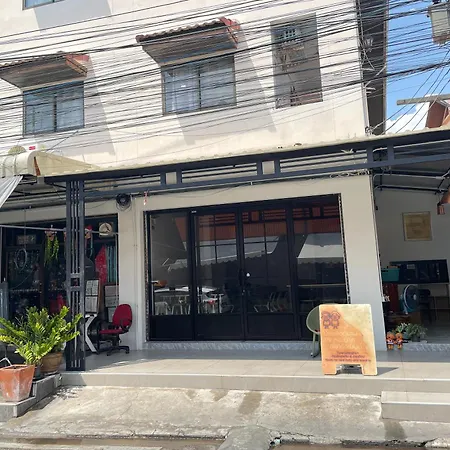 Dad N Mom's House By Thongnak Apartment *