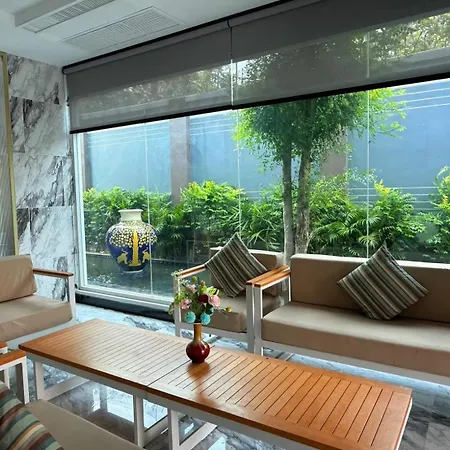 โรงแรม Dday Luxury By D-eco Wellness Centre Pattaya