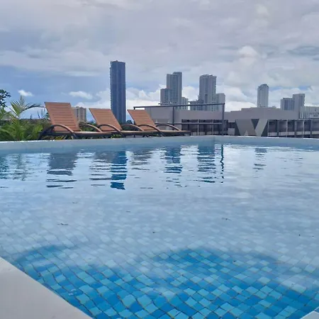 Dday Luxury By D-eco Wellness Centre โรงแรม Pattaya