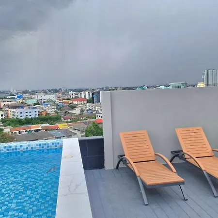 โรงแรม Dday Luxury By D-eco Wellness Centre 4*