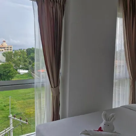 Dday Luxury By D-eco Wellness Centre โรงแรม Pattaya