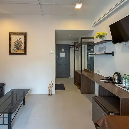 Pl Patamnak Soi 3 Hotel