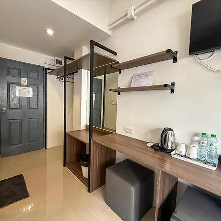 Pl Patamnak Soi 3 Hotel 3*