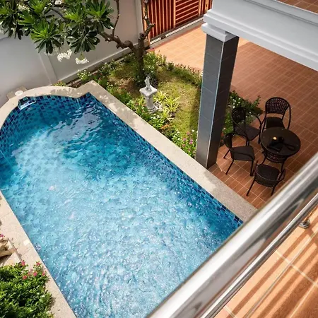 T2-central Pool Near Walking Street *