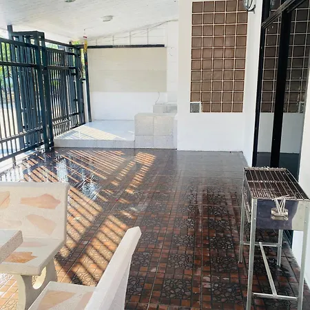 Villa Tnวินล่า *