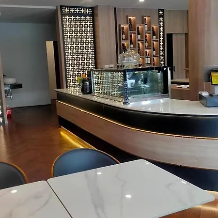 The Rich Cafe & 3*
