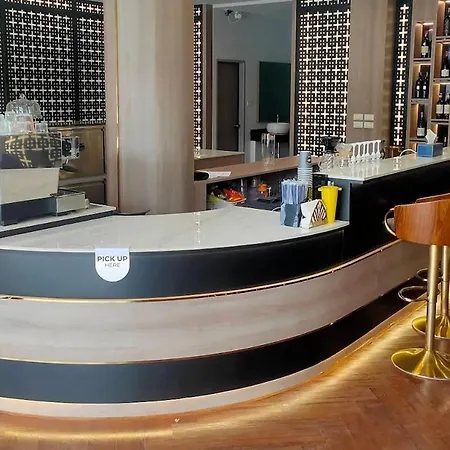 The Rich Cafe & Pattaya