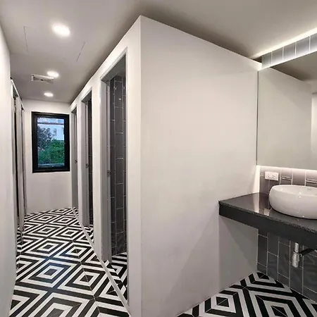 Capsule hotel The Rich Cafe & Pattaya