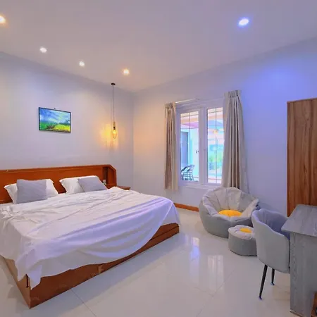 5br Pool Sleeps 10