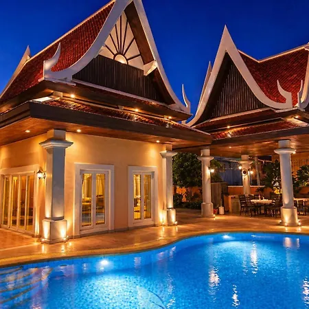 5br Pool Sleeps 10 * Pattaya