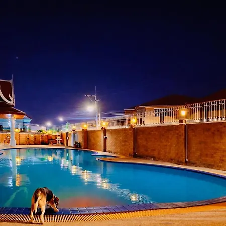 Villa 5br Pool Sleeps 10 *