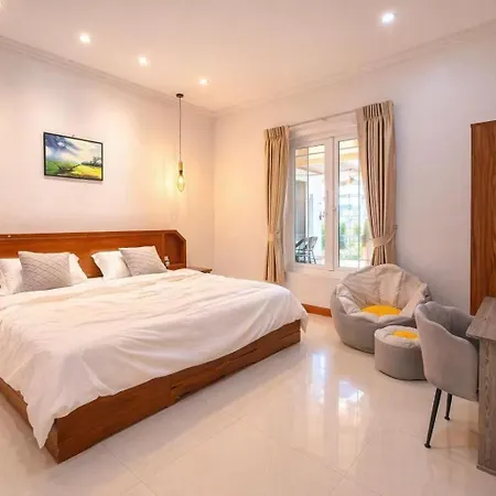 5br Pool Sleeps 10 Villa *