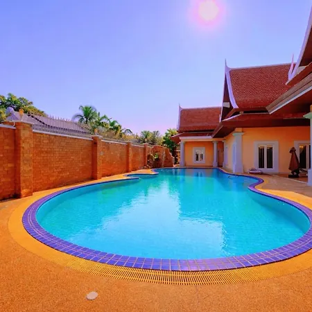 Villa 5br Pool Sleeps 10