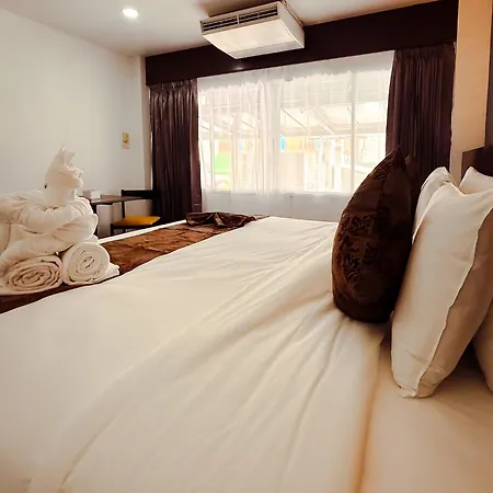 The โรงแรม