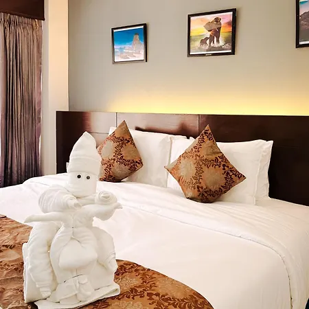 The โรงแรม 4*
