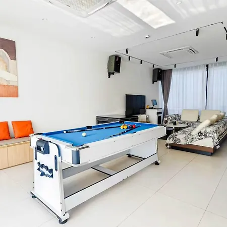 Pure Space 4br Ktv Bbq Kitchen Swimming Pool * Pattaya