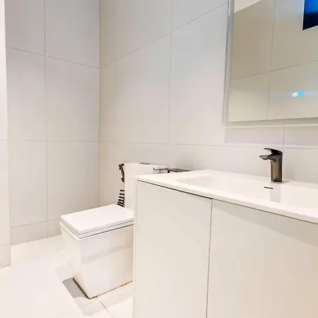 Pure Space 4br Ktv Bbq Kitchen Swimming Pool *
