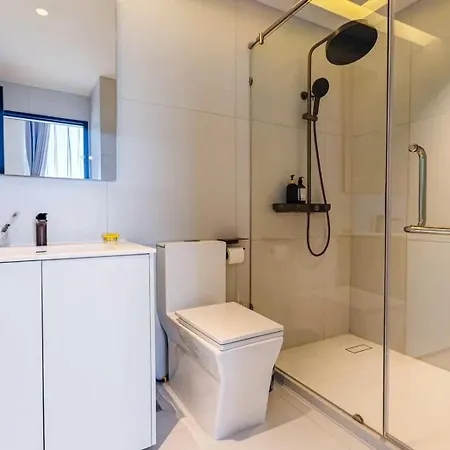 Pure Space 4br Ktv Bbq Kitchen Swimming Pool Villa *