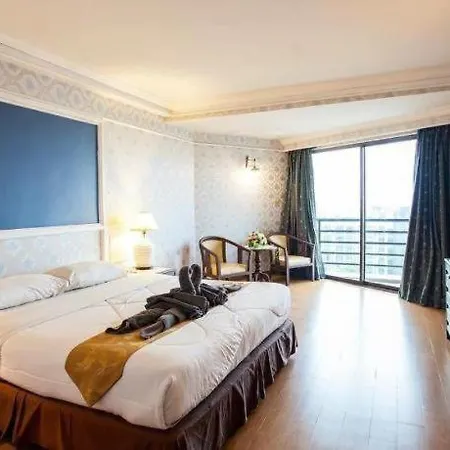 First Pacific & Convention 4* Pattaya