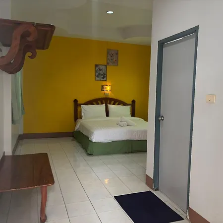 The Oreo Hotel 3*