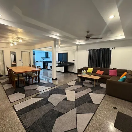 Fabulous 4 Bedroom 2km From Walking Street Villa