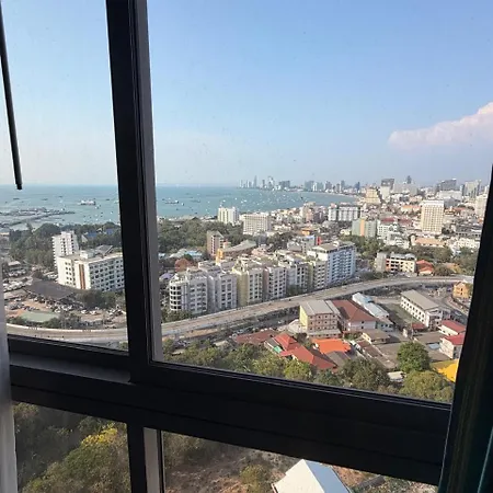Unixx Sea View Pattaya