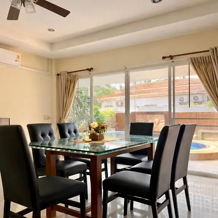 Villa Tropical Pool Pattaya