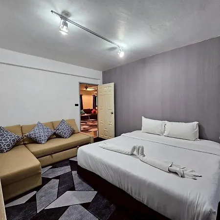 4 Bedroom 2km From Walking Street วิลล่า