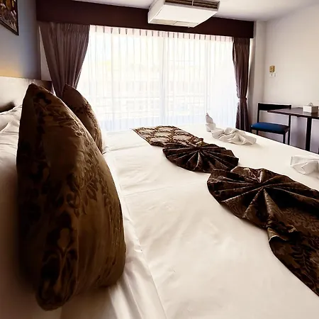 The โรงแรม