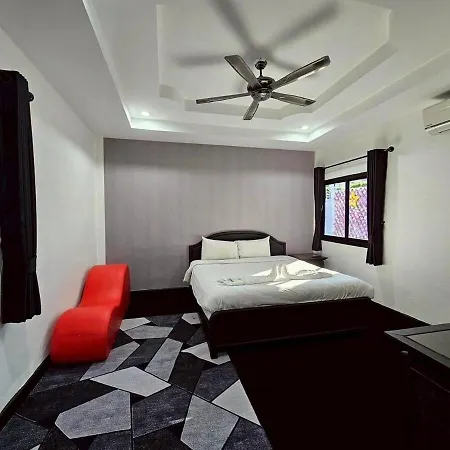 4 Bedroom 2km From Walking Street *
