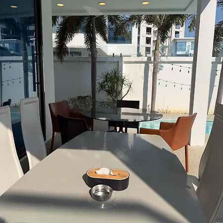 Luxury 6 Bedroom Private Pool In Palm Springs Pattaya