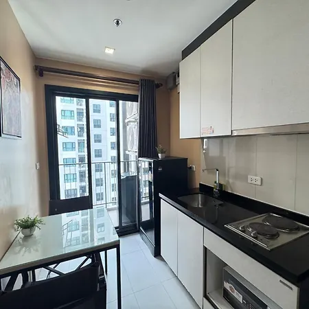 Aparthotel 芭提雅市中心 The Base单卧室 海滩300米 Pattaya