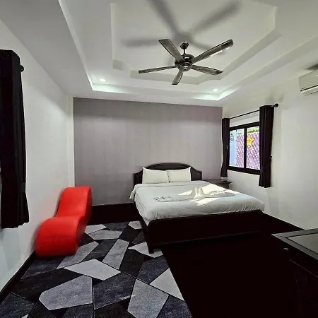 Fabulous 4 Bedroom 2km From Walking Street Villa