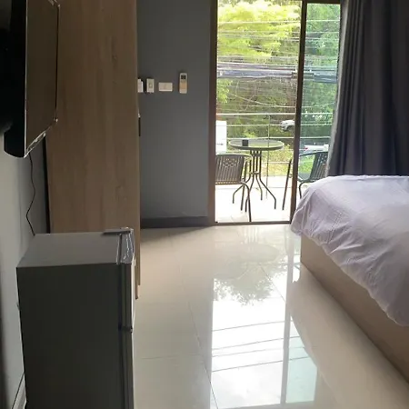 Vera House Hostel *