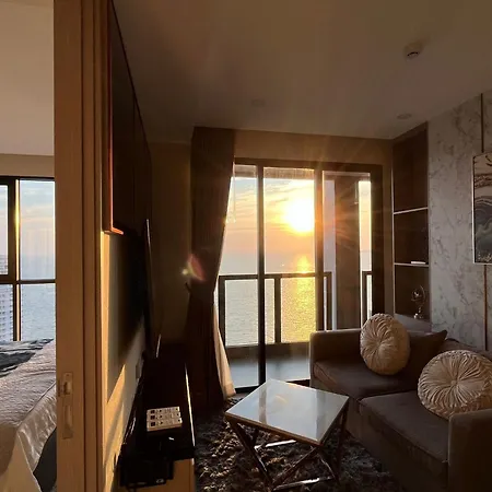 Guest house Luxury 2br Sea View Unit I 35th Floor Rare Unit *