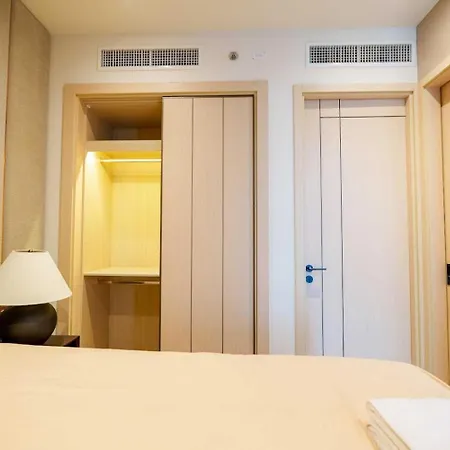 Luxury 2br Sea View With Private Lift And Free Parking Hotel Pattaya