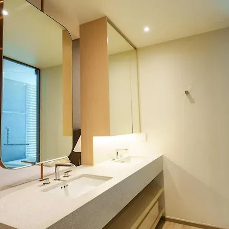 Hotel Luxury 2br Sea View With Private Lift And Free Parking 4*