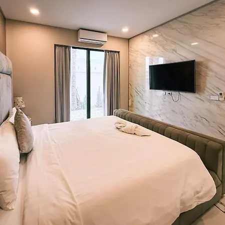 Luxury 6 Bedroom Private Pool In Palm Springs * Pattaya
