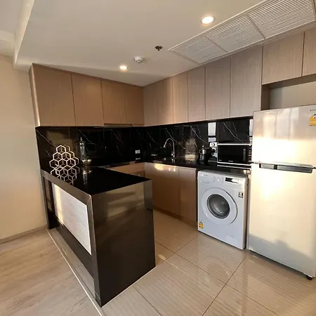 Luxury 2br Sea View Unit I 35th Floor Rare Unit Guest house Pattaya