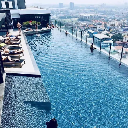 芭提雅市中心 The Base单卧室 海滩300米 Aparthotel 3*