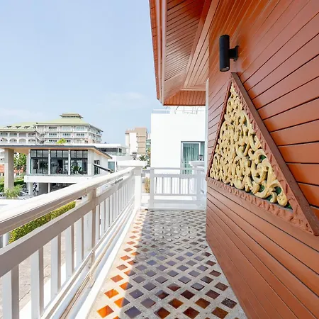 G Thai Happy Pool Villa