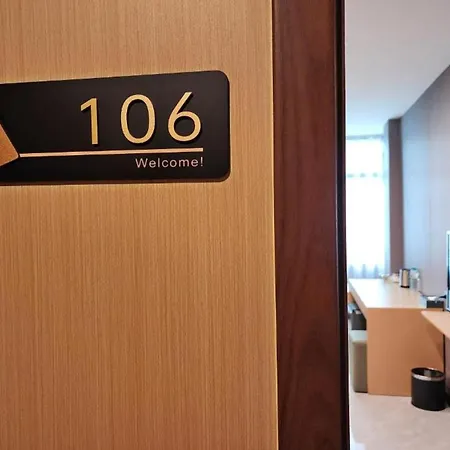 Velin Hotel-central Pattaya-4 3*